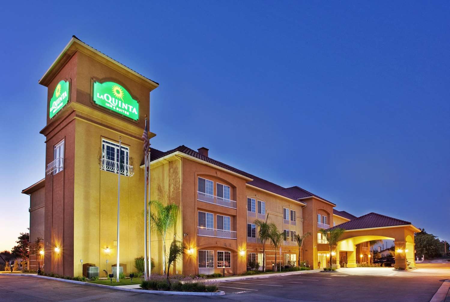 La Quinta Inn & Suites by Wyndham Fowler 8/61