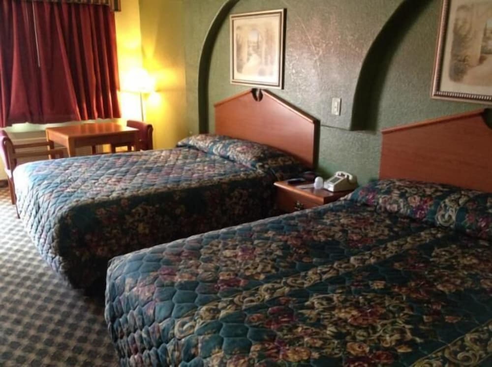 Budget Inn San Antonio Downtown I-10 East 15/27