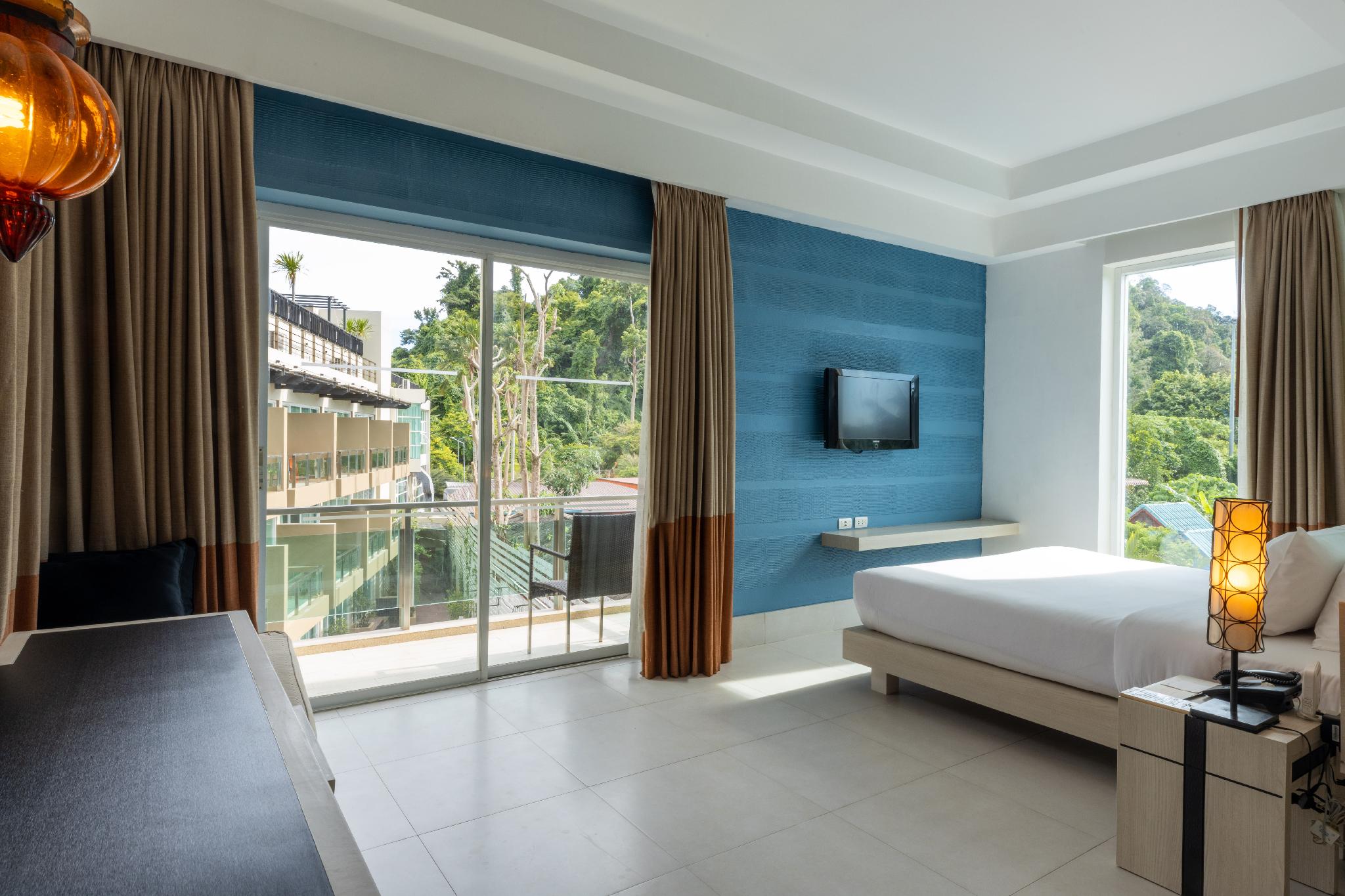 Moon Deck, Suite, King Bed, Sofa