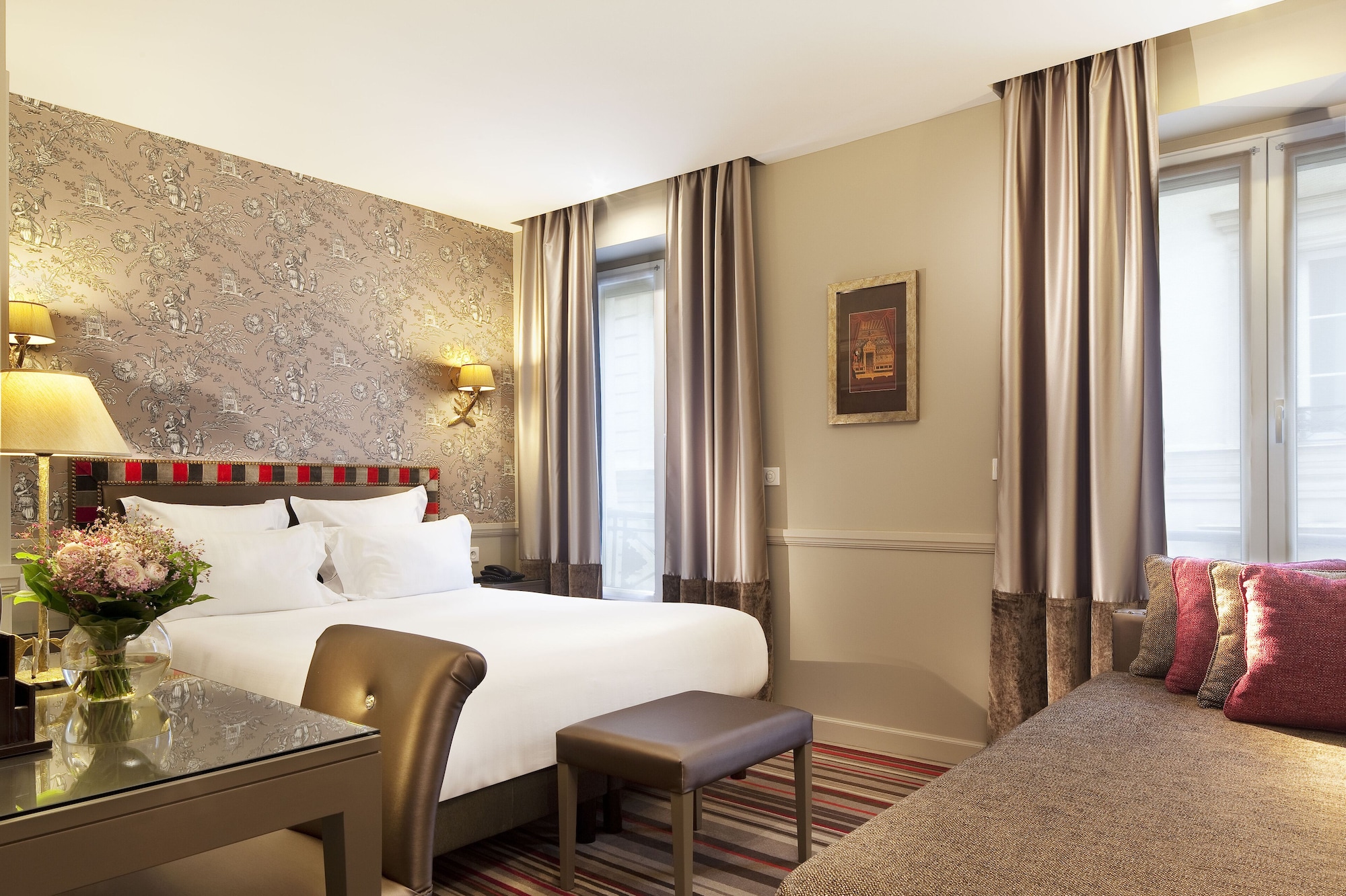 ROOM, TRIPLE