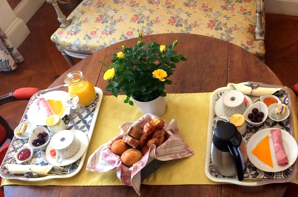 Le Petit Tertre - Chambres D'hotes 57/65
