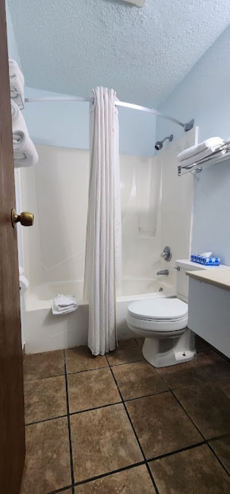 Affordable Inns 49/52