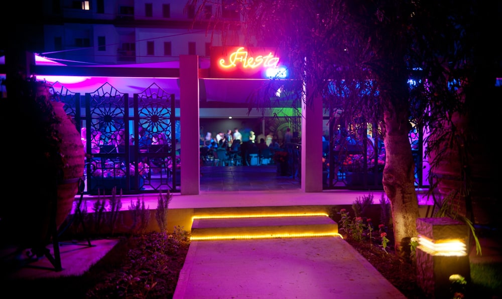 Belconti Resort Hotel 38/87