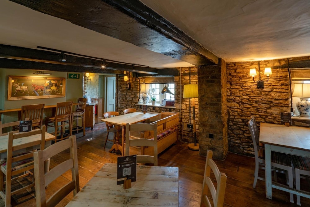Crown Inn 26/47