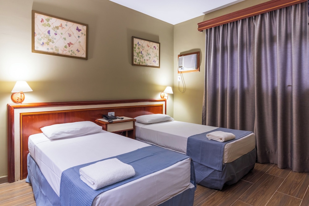 BASIC, TWIN BEDS