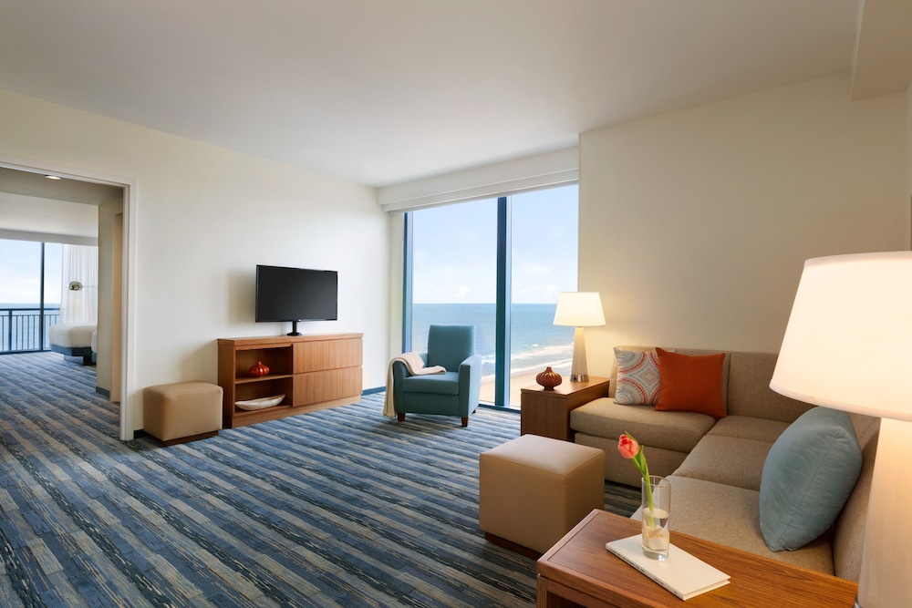 Hyatt House Virginia Beach Oceanfront 18/48