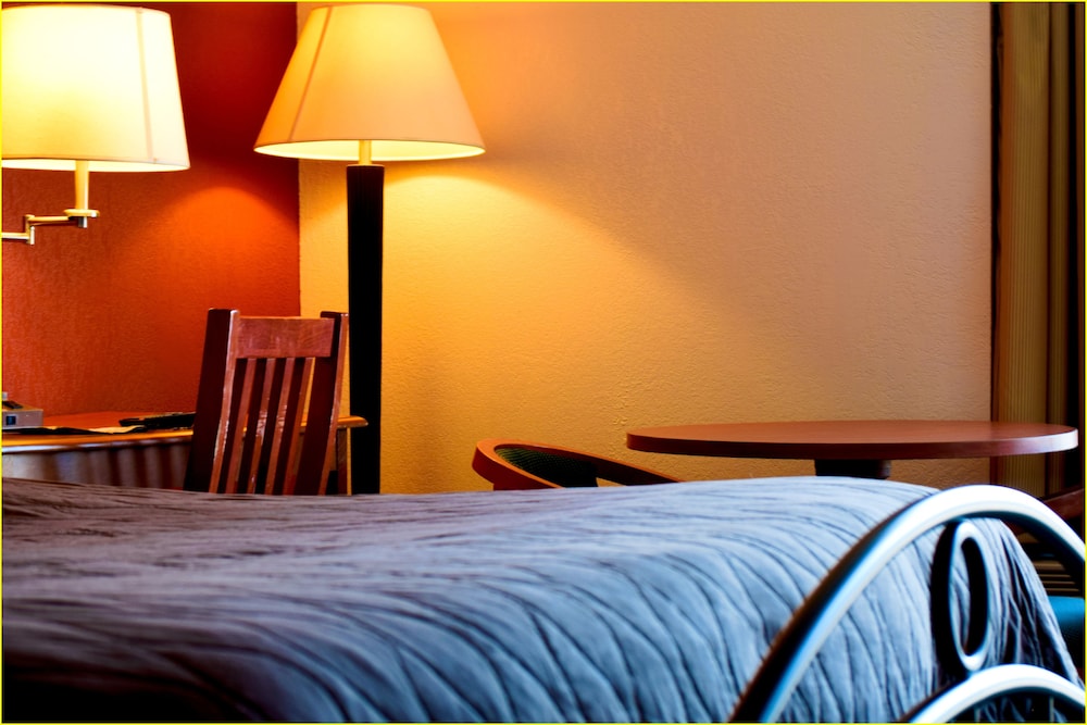 Stay Inn and Suites 32/76