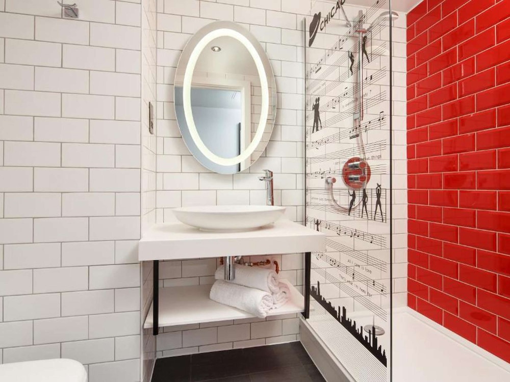 ibis Styles London Southwark - near Borough Market 8/75