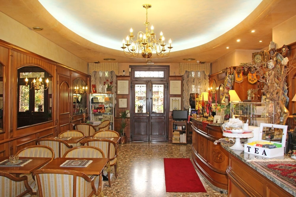 Park Hotel Villa Leon D Oro 47/60