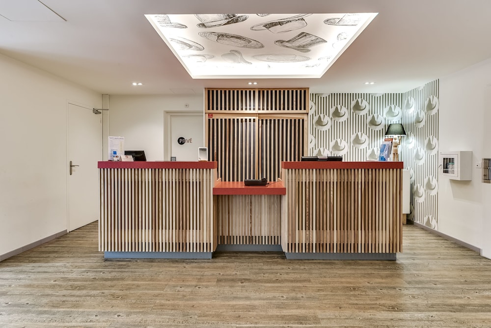 lobby