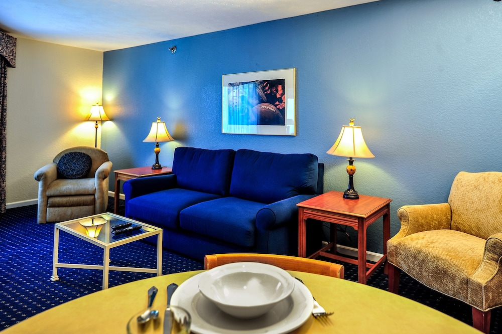 Hilton Vacation Club Varsity Club South Bend, IN 40/56
