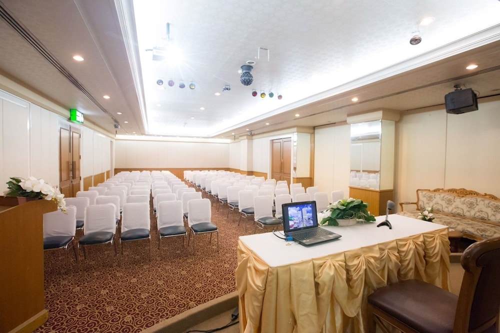 V L Hatyai Hotel 48/65