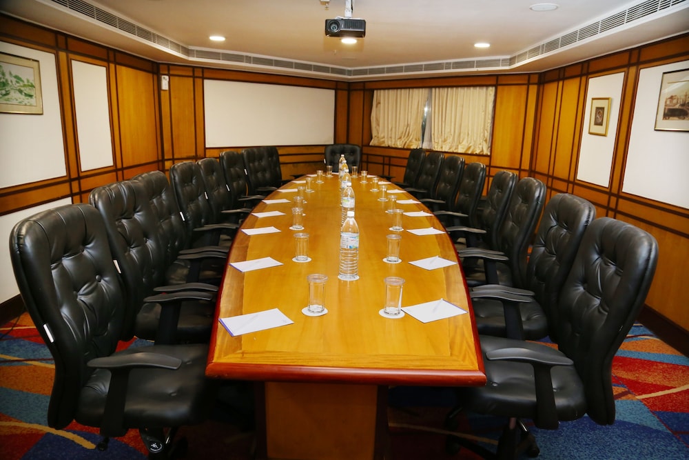 Gokulam Park Inn 49/57