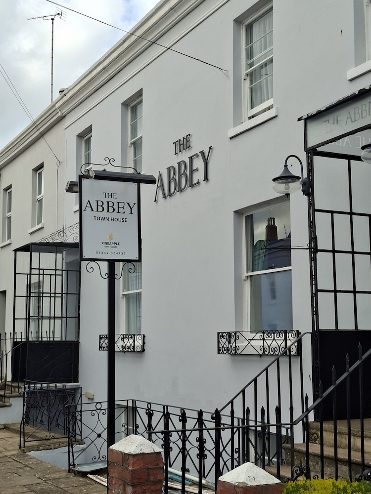The Abbey 7/49