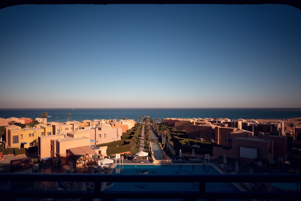 Cancun Sokhna Resort and Villas 68/72