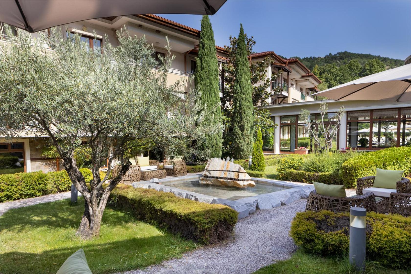 PARK PIRIN HOTEL 52/55