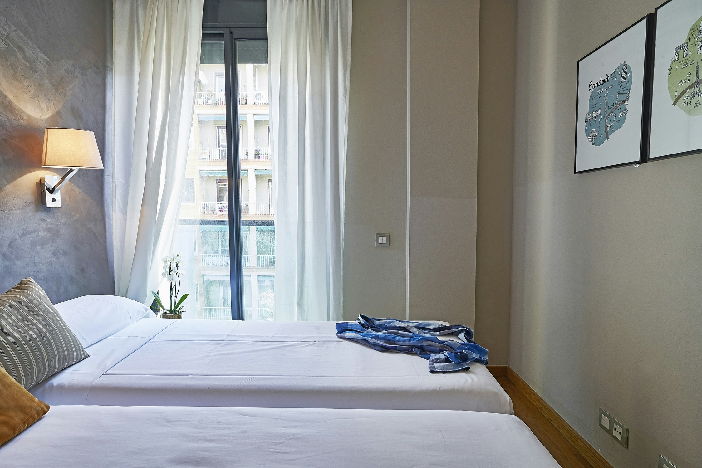 AinB Sagrada Familia Apartments 10/74