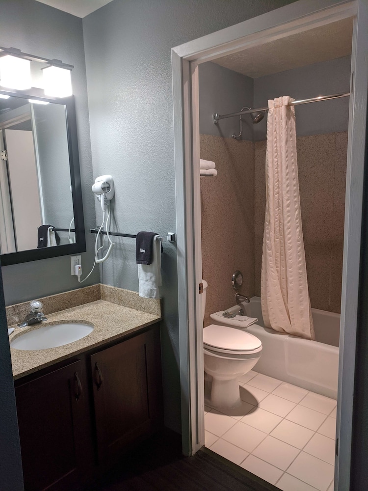 Best Western Pocatello Inn 19/43