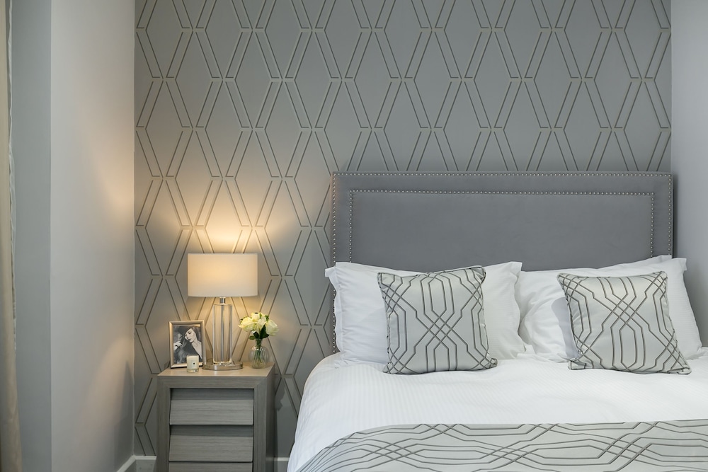 Chilworth Court 24/74