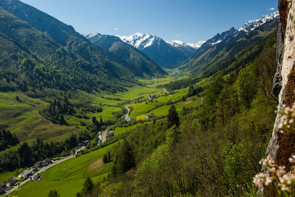 Landgasthof Wasserfall - Fusch An Der Grossglocknerstrasse 41/50