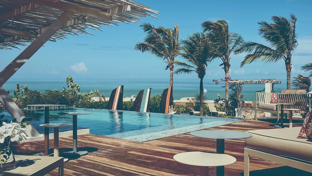 THE CHILI BEACH BOUTIQUE HOTEL 38/42