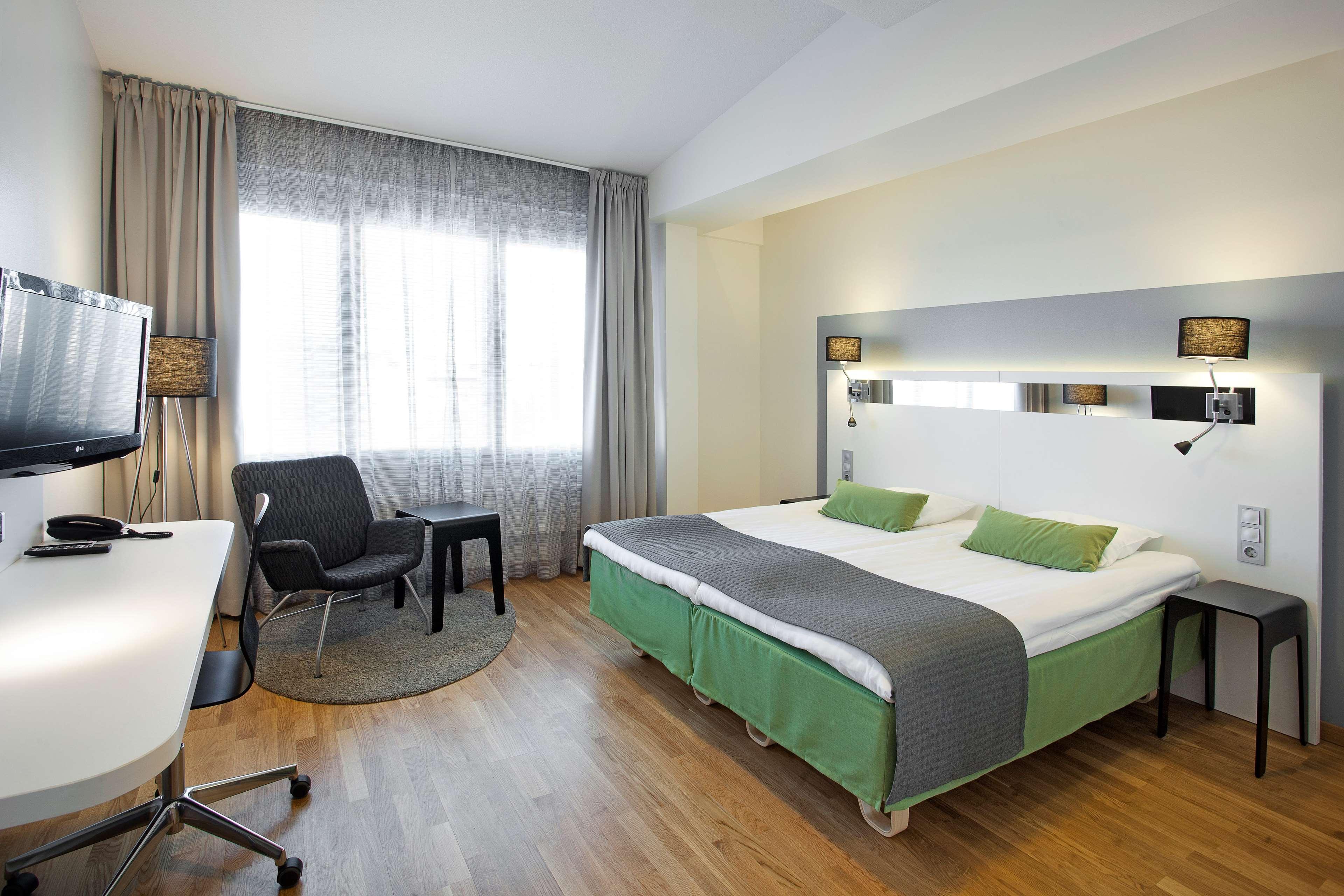 Superior, Single, King Bed, Sauna