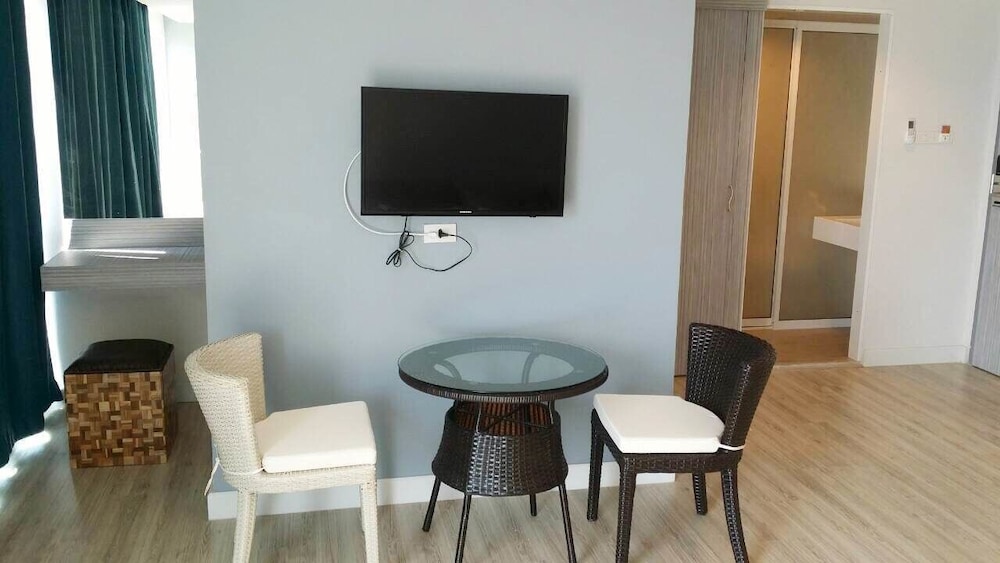 Nantra Pattaya Baan Ampoe Beach 26/40
