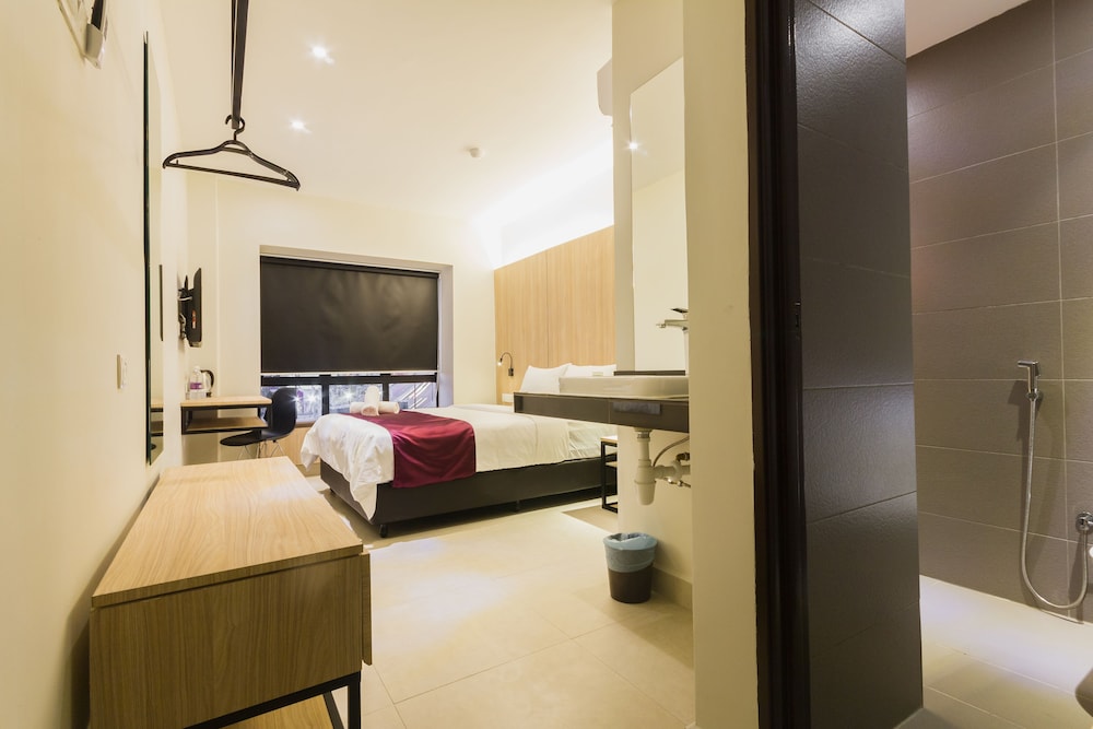 GM Hotel Kuantan 42/43