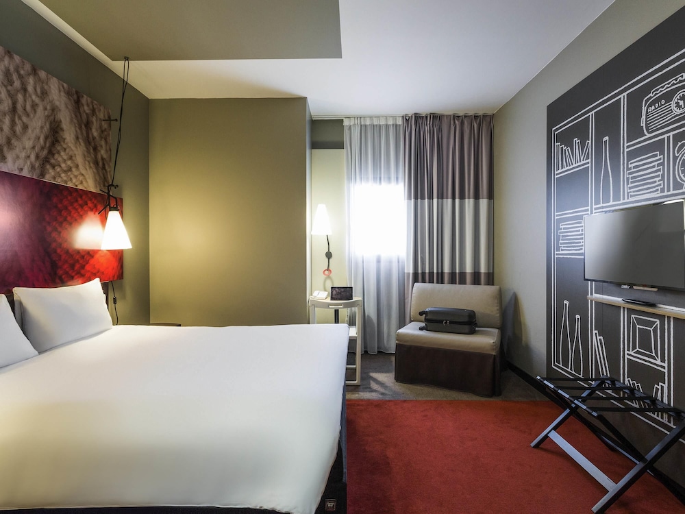 Ibis Bordeaux Centre Gare Saint Jean 13/66