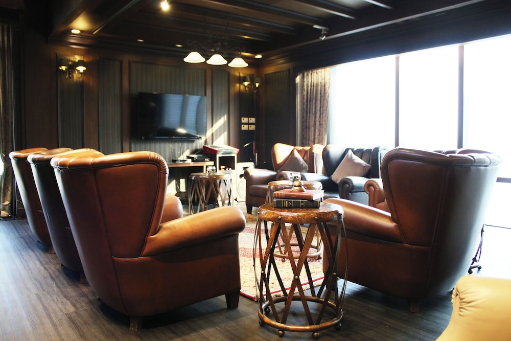 Four Points by Sheraton Ploenchit Bangkok 36/56