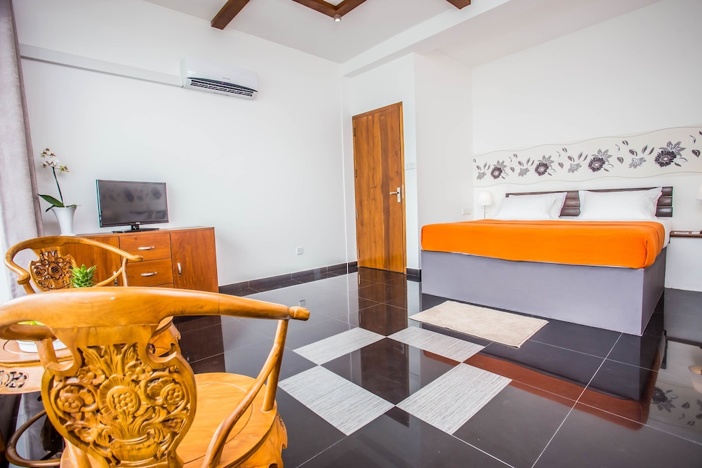 Lakraj Heritage 30/50