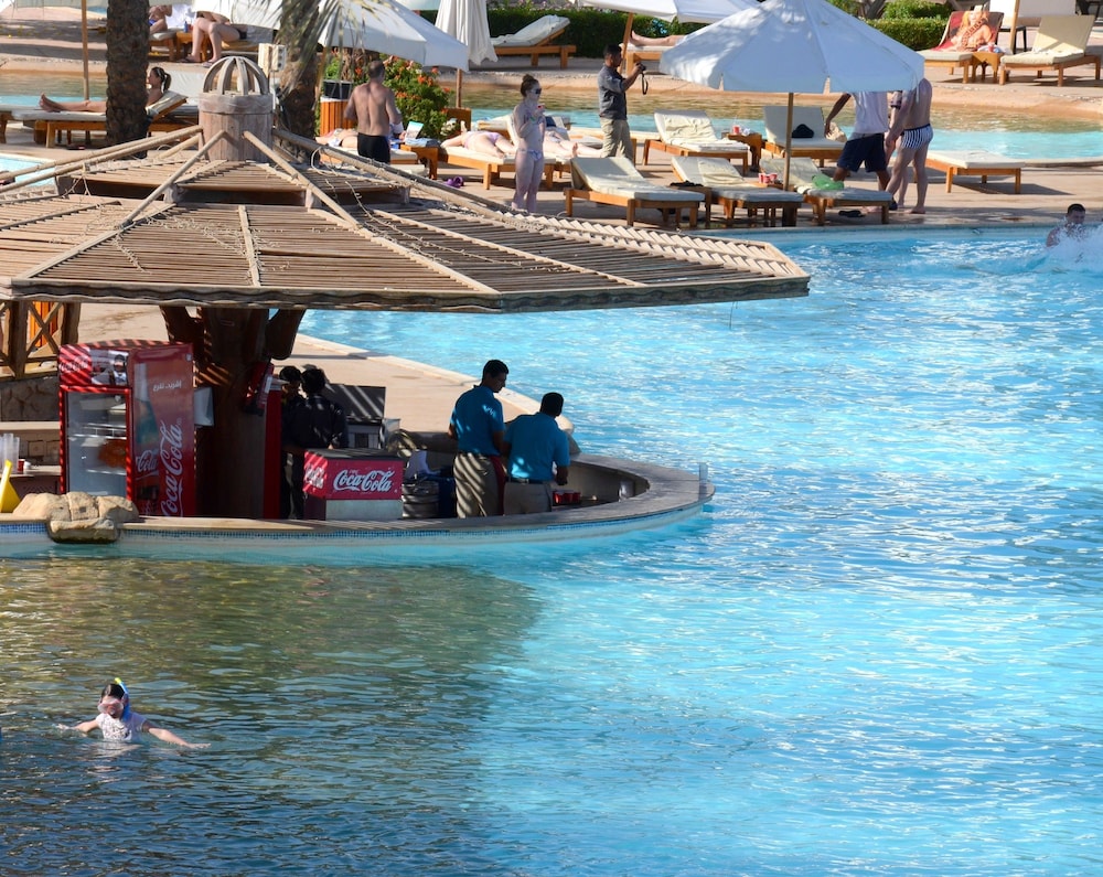 Rehana Royal Beach Resort and Spa 65/68