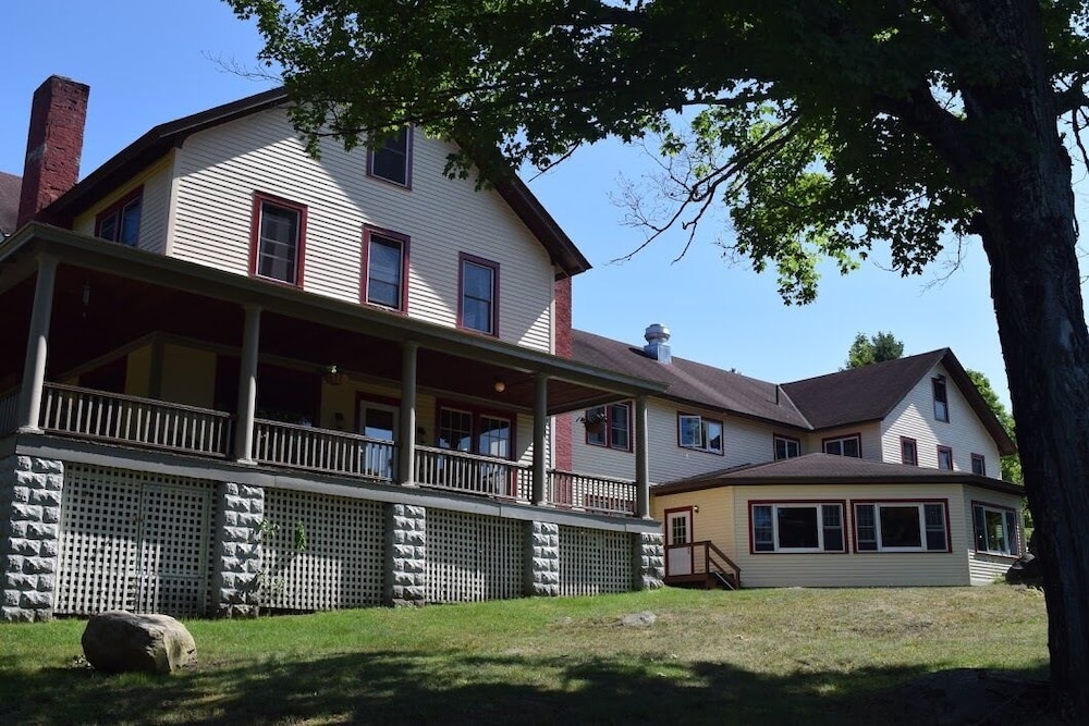 The Long View Lodge 2/50