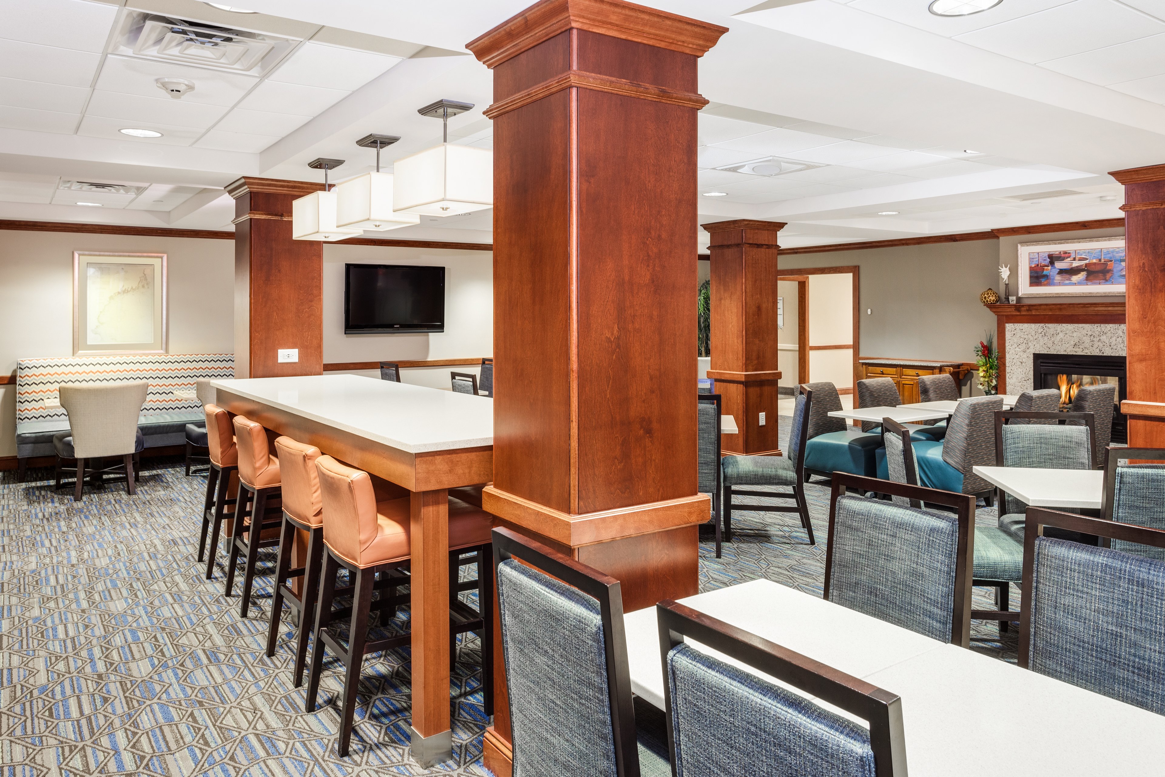 Holiday Inn Express Hotel Suites Hampton South Seabrook 71/78