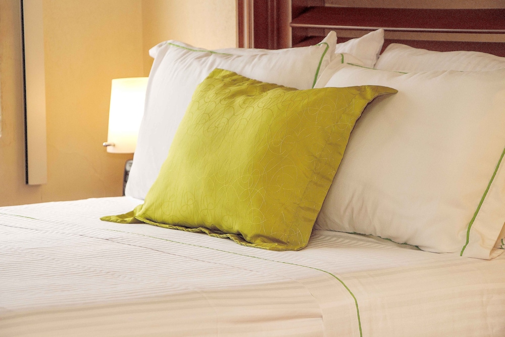 Alcazar Suites 16/30