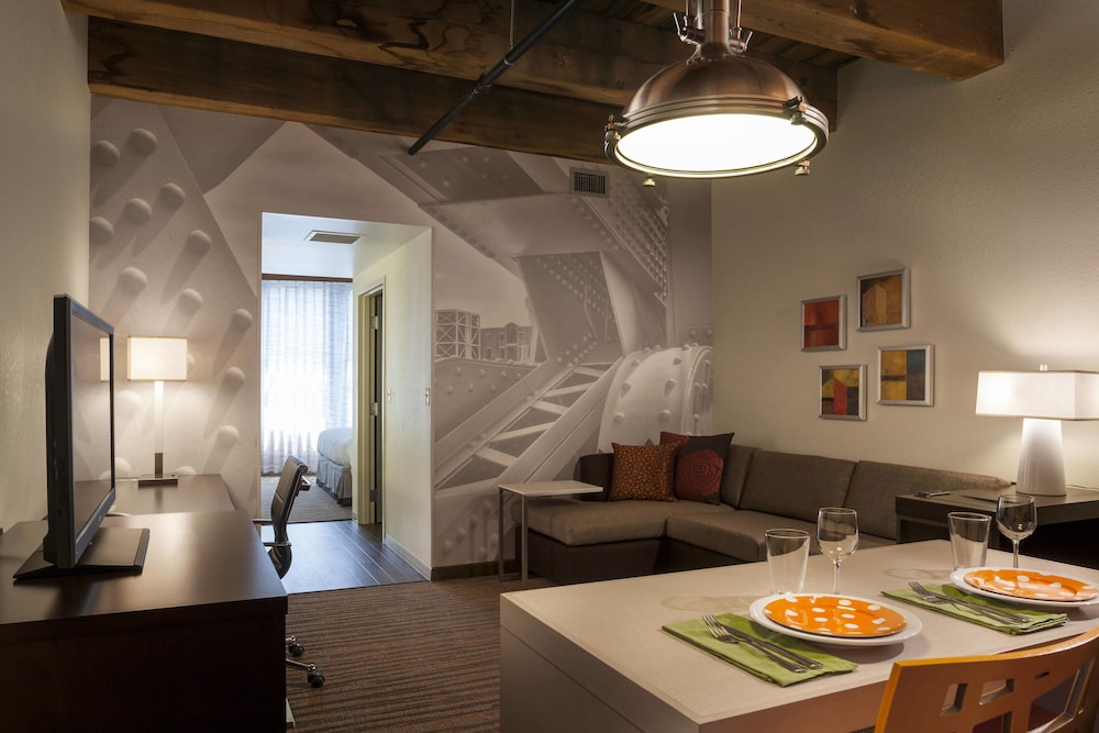 Residence Inn By Marriott Boston Downtown Seaport 32/45