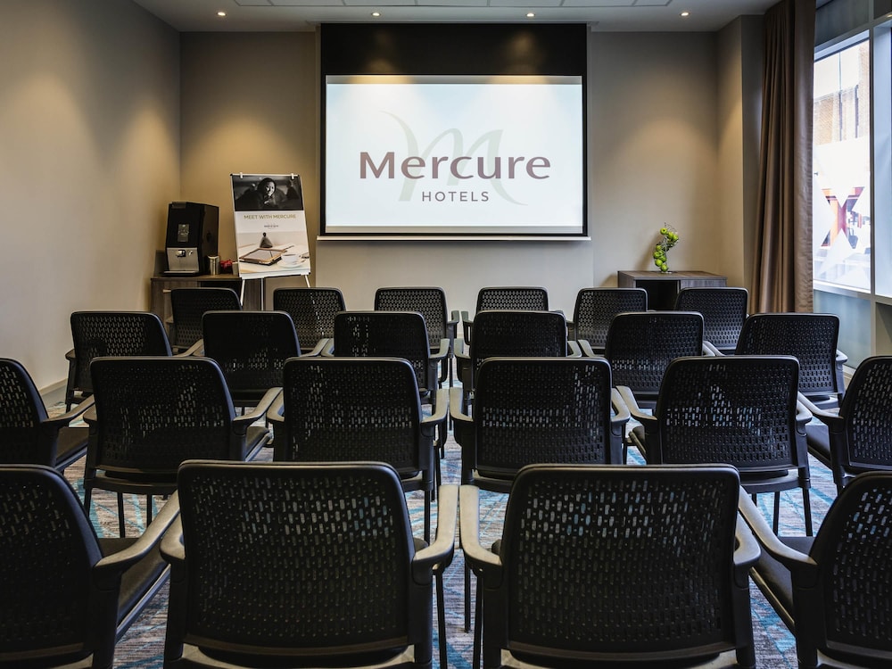 Mercure Bridgwater Hotel 67/72