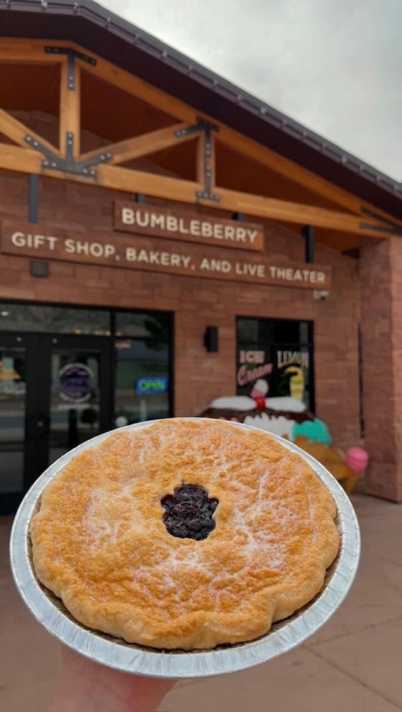 Bumbleberry Inn 34/67