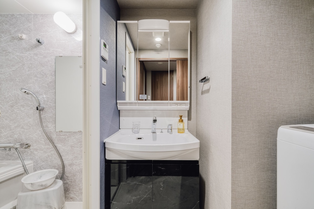 Bon Condominium Namba Ebisu 34/46