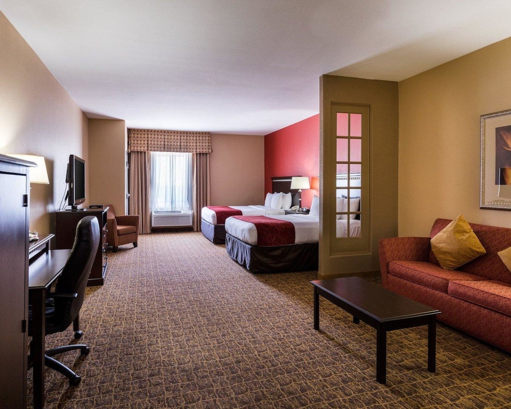 Spark By Hilton Pearland 29/37