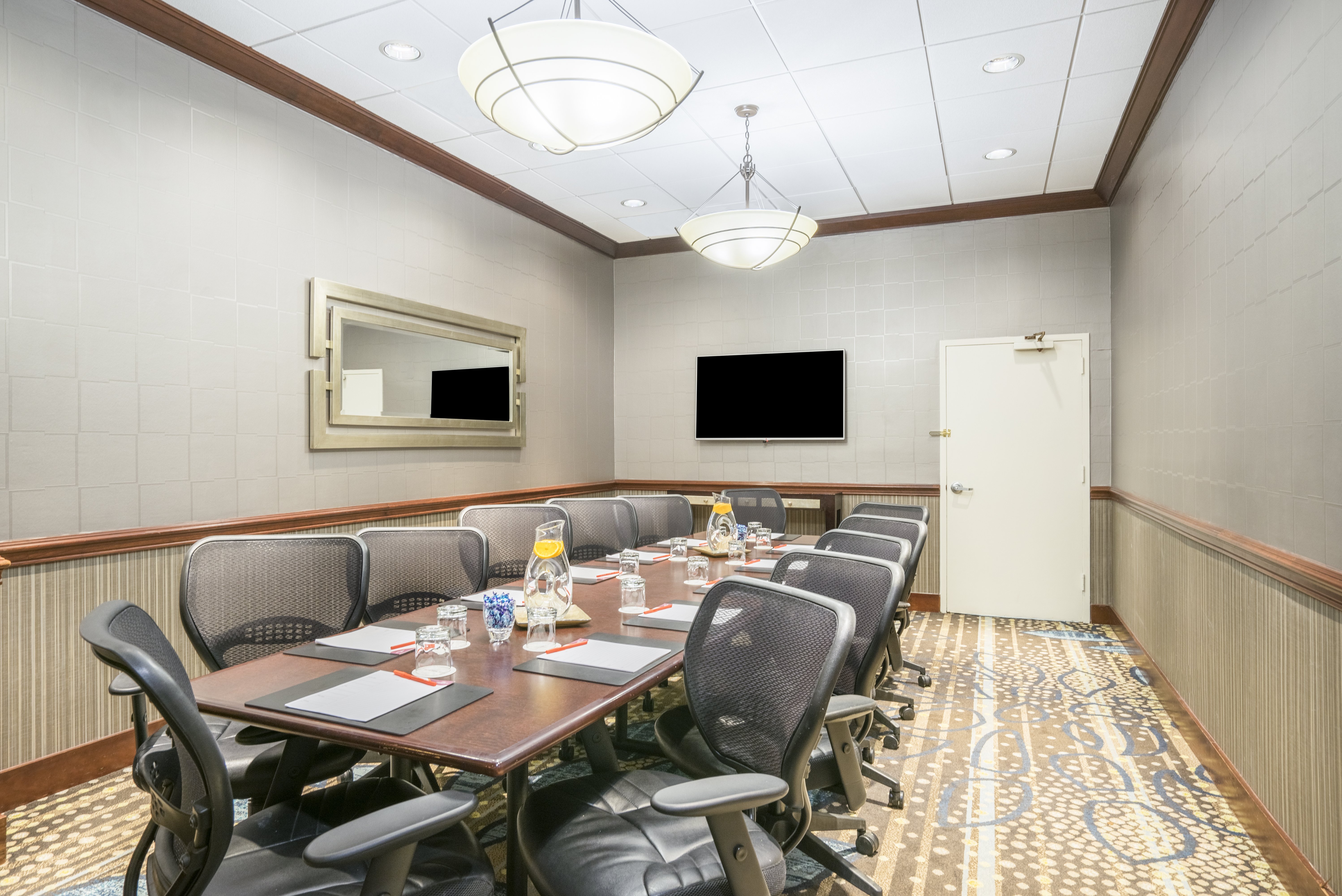 Crowne Plaza Crystal City Washington D C 20/32