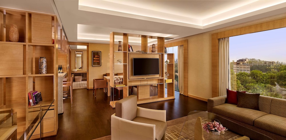 HYATT REGENCY CHANDIGARH 24/50