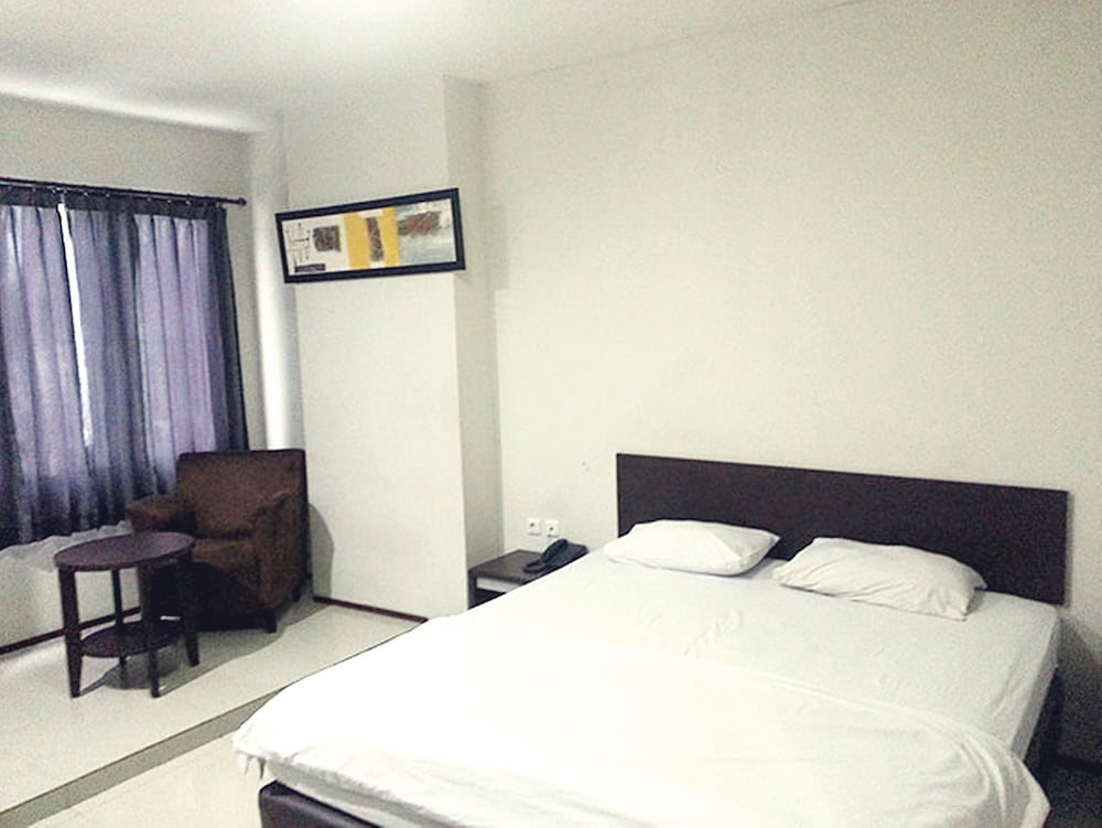 Room at Super OYO Collection O 91409 Hotel Fiducia Otista 153 - 157, JAKARTA