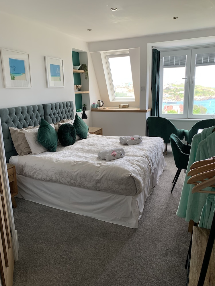 Lazy Waves Boutique B&B 6/50
