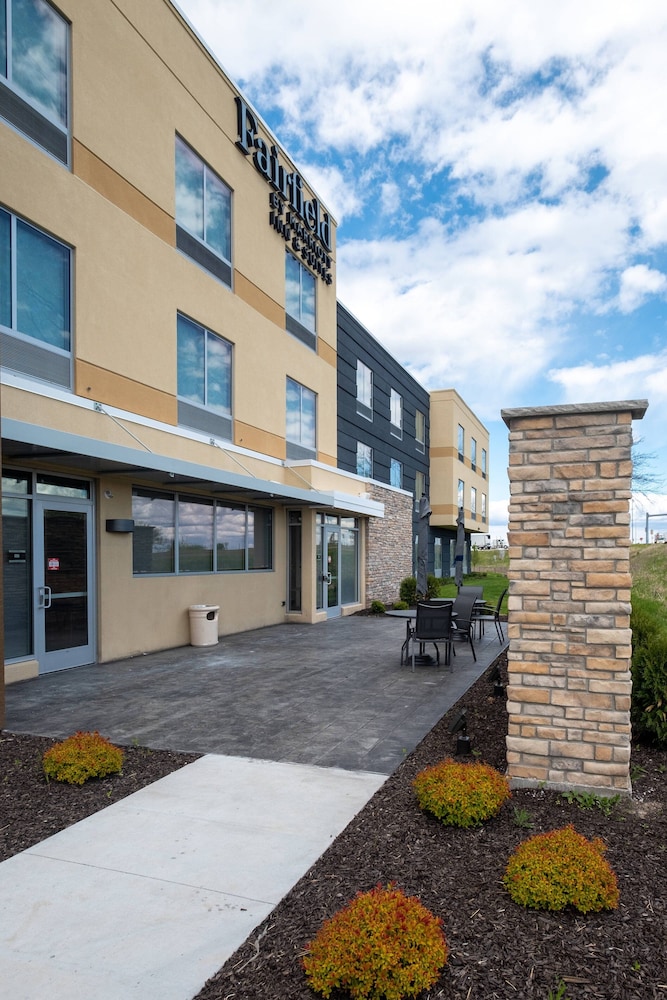 Fairfield Inn & Suites by Marriott Fond du Lac 1/26
