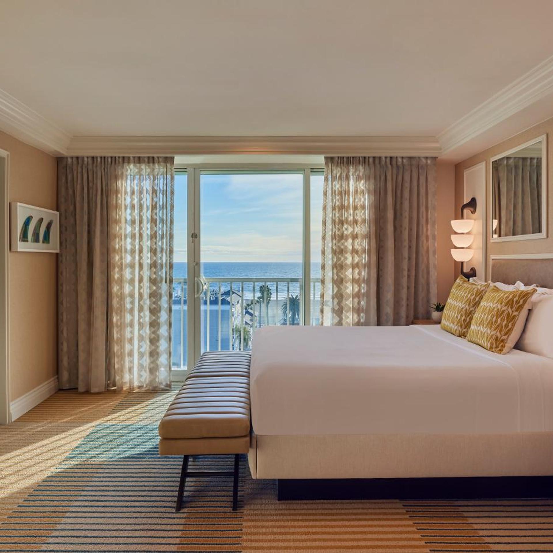 Deluxe, Suite, King Bed