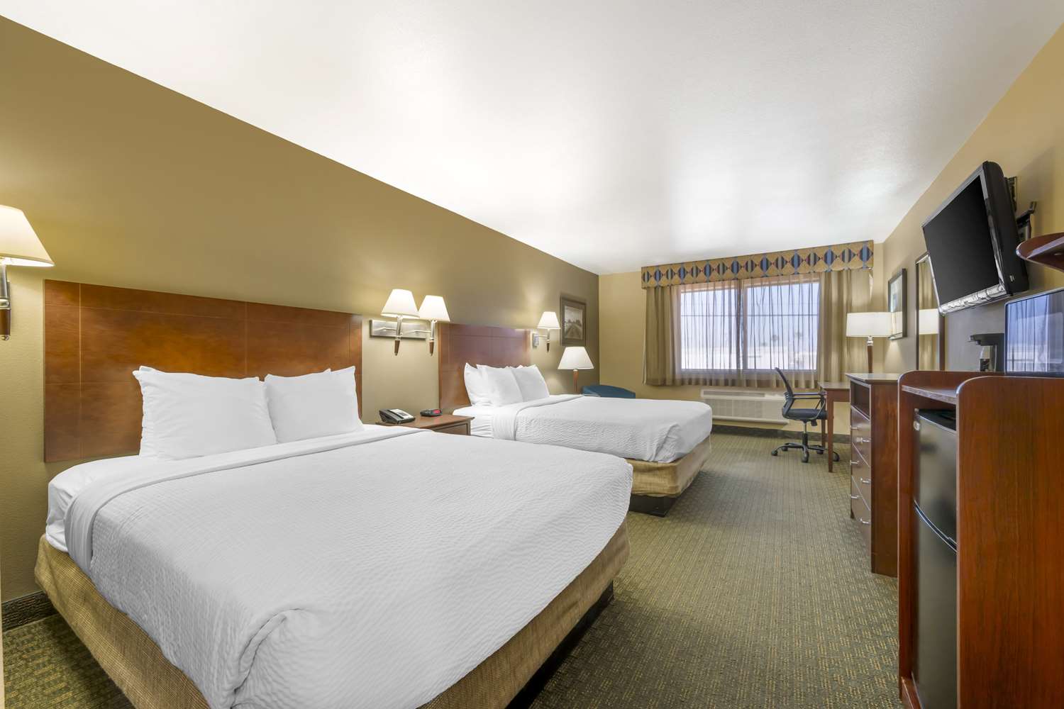 Best Western Parker Inn 2/18