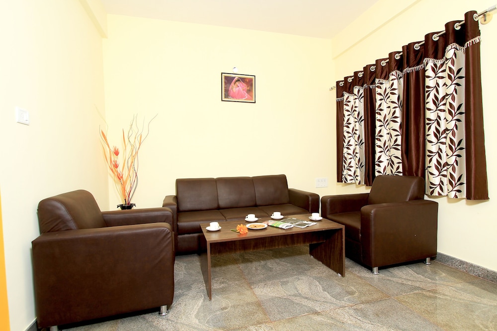 Tranzotel Bangalore Airport Hotel 33/47
