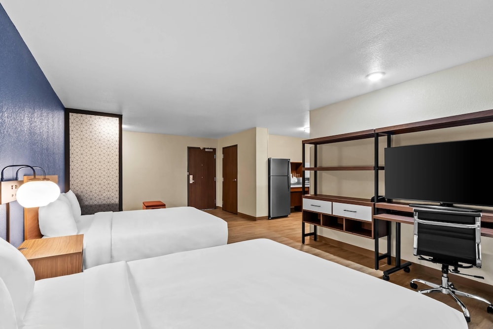 Everhome Suites Yuma East I-8 17/50
