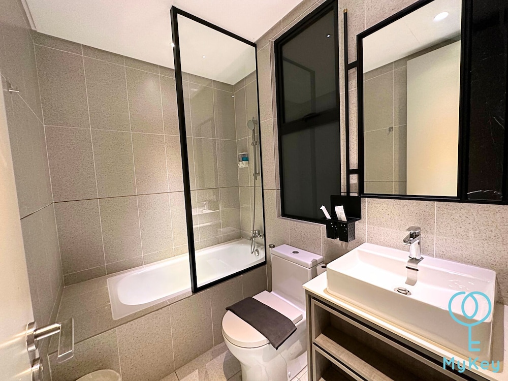 Millers Square by MyKey Global 58/59